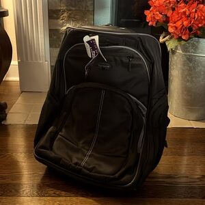 Targus compact rolling bag